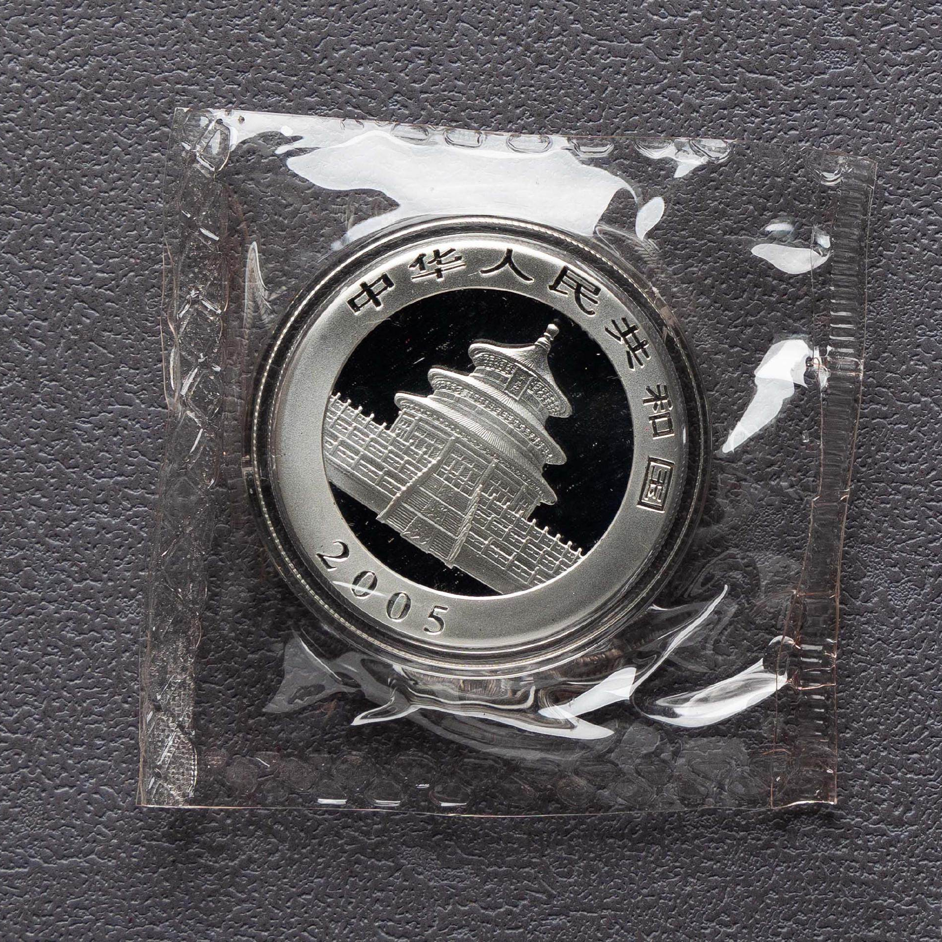 2005 China 1 oz Panda Silver Coin Bu